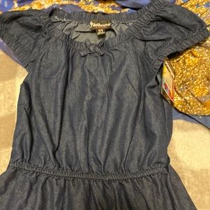 It’s a nice dress just not my style whoever buys it I hope you enjoy😁